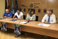 De esquerda a dereita: Juan Rey, presidente da S.D.C.R. Narón “O Freixo”; Román Romero, concelleiro de Deportes; Marián Ferreiro, alcaldesa de Narón e Juan Carlos Vázquez, coordinador da sección de fútbol da citada entidade deportiva.